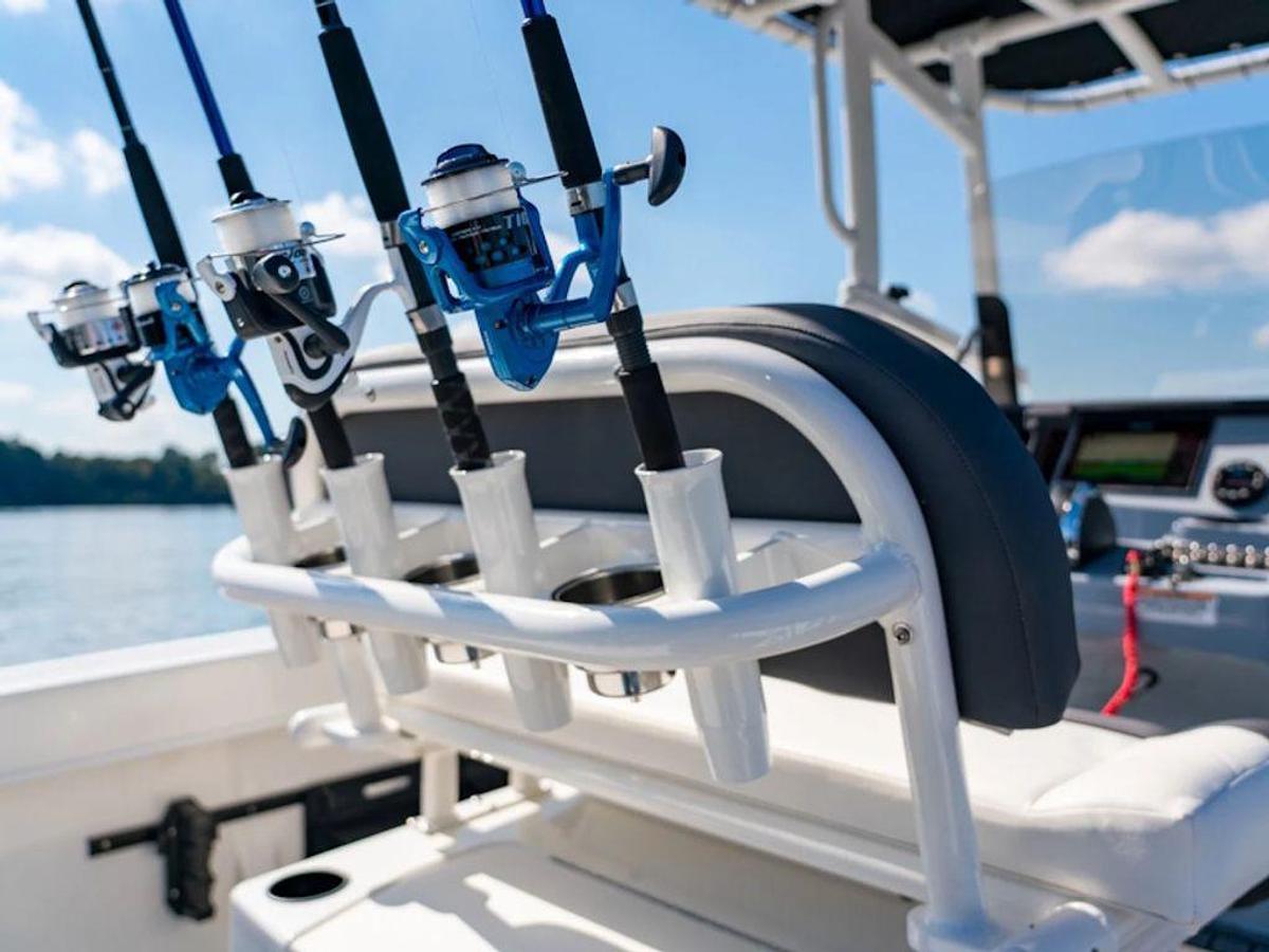 2026 Bayliner T22CC Base