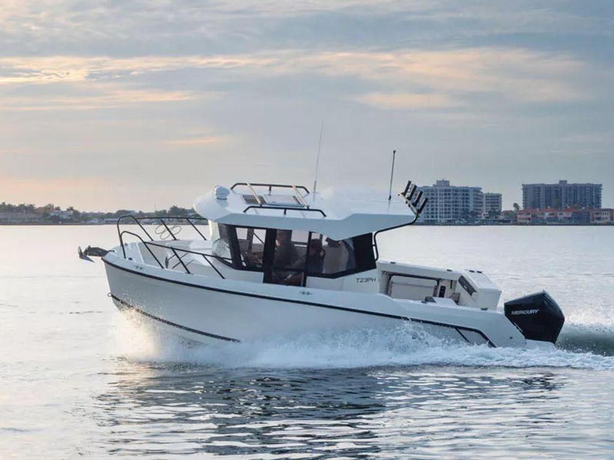 2025 Bayliner T23 Pilothouse Base