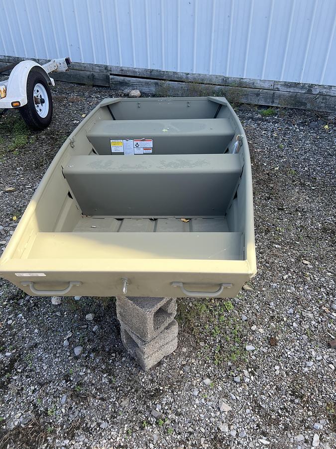 Used Tracker 10