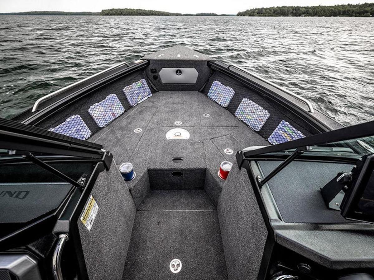 2026 Lund 2275 Baron Sport