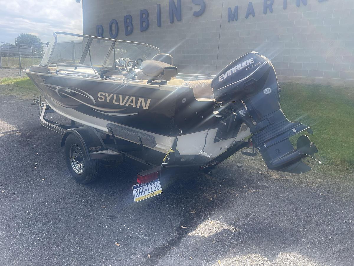 Used 2008 SLYVAN 1600 Explorer