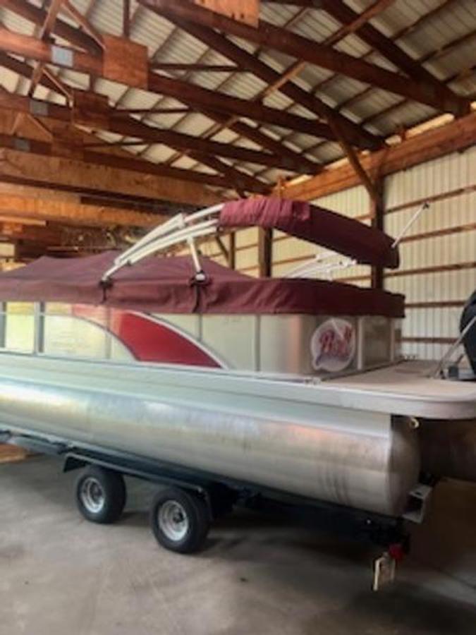 Used 2015 Bennington 22 SLX