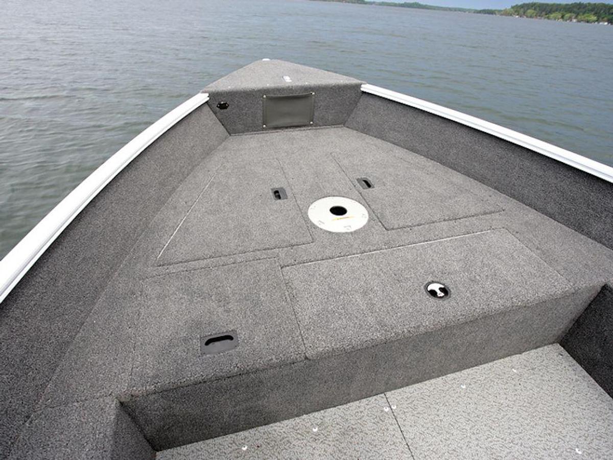 2026 Lund 1650 Angler Tiller