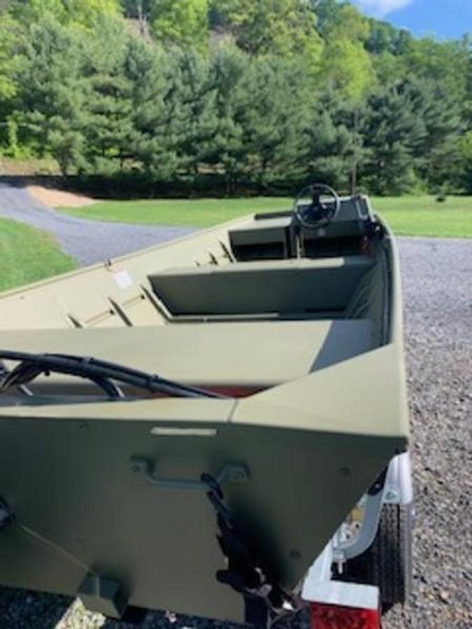 2025 Lowe Boats L1648 BIG Jon