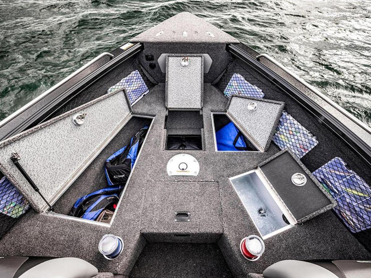 2026 Lund 2275 Baron Sport