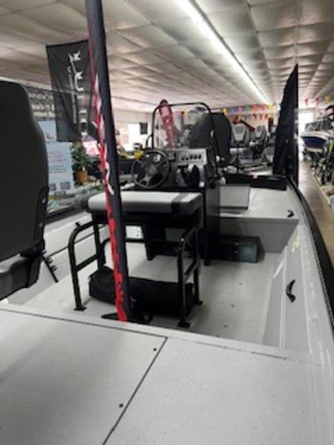 2026 Lowe Boats RX1870 Pathfinder