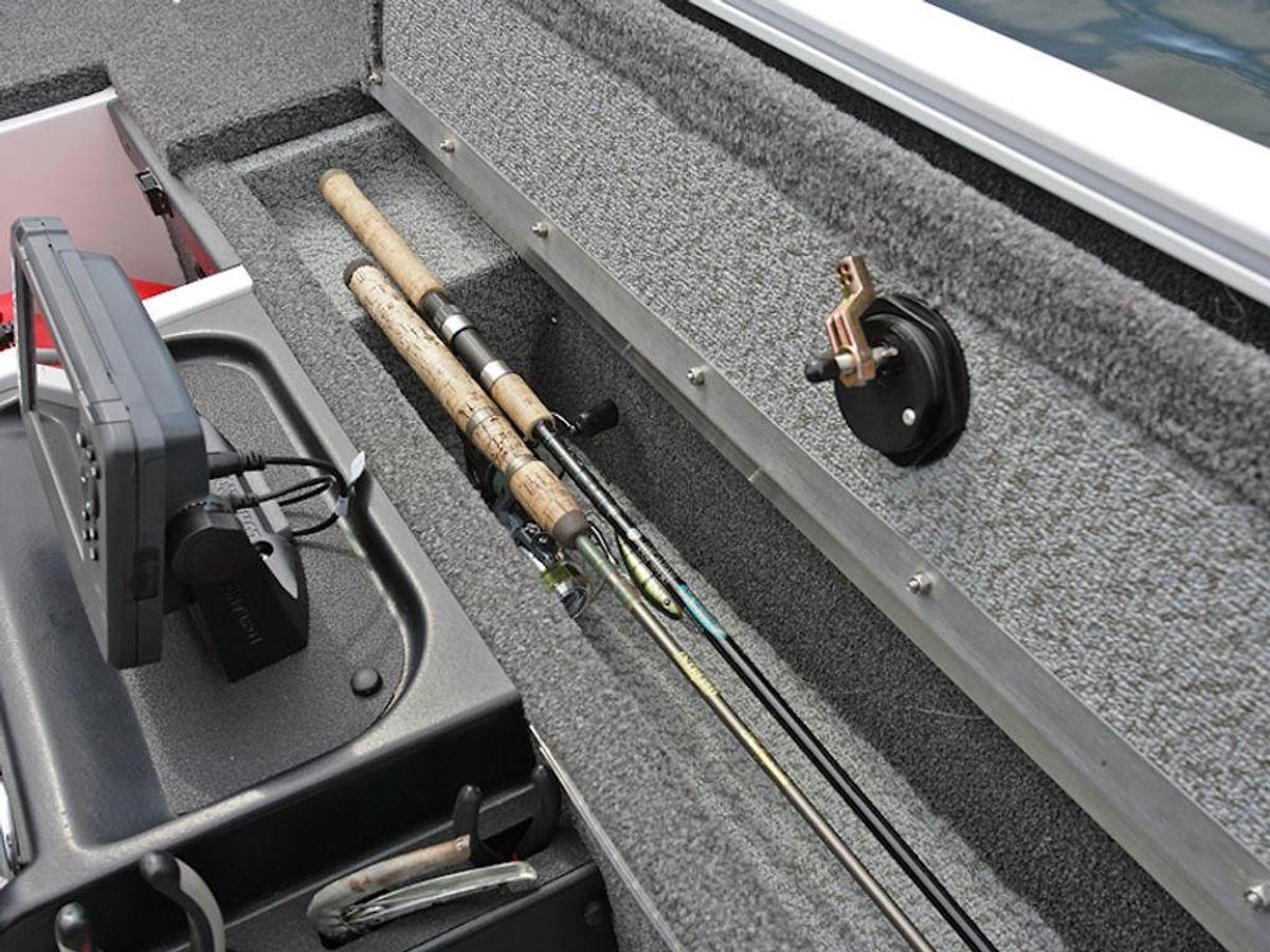 2026 Lund 1650 Angler Tiller
