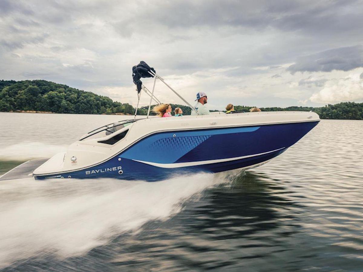 2026 Bayliner D22I Base