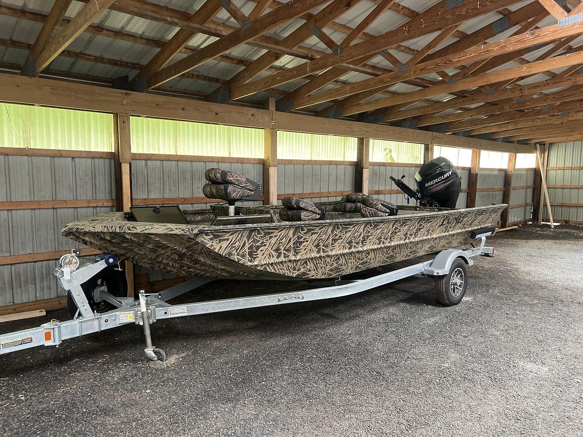 2024 Lund 1870 Predator Tiller