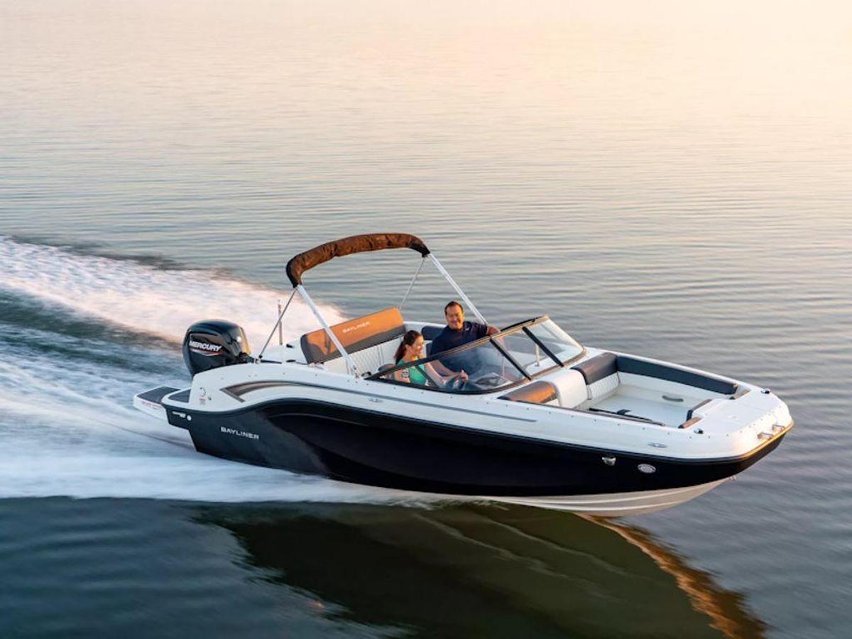 2025 Bayliner DX2000 Base