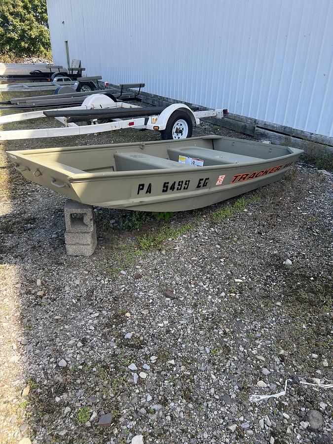 Used Tracker 10