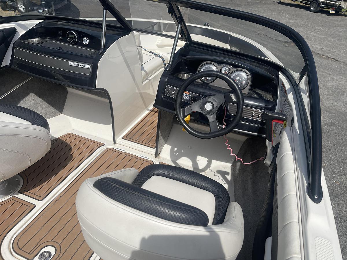 Used 2015 Bayliner 185br