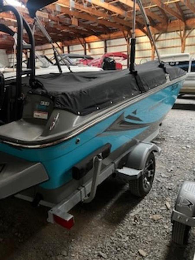 Used 2022 Bayliner Element E18