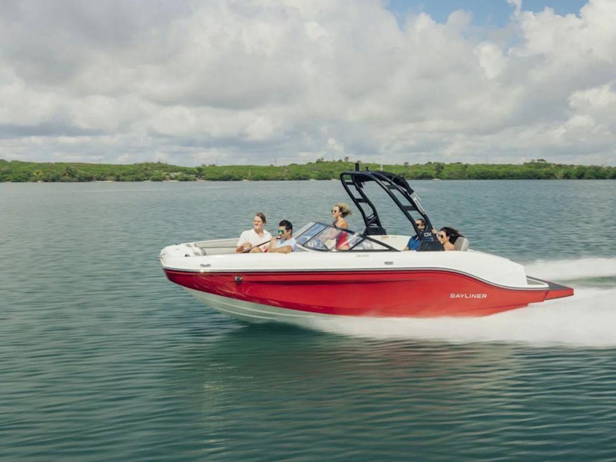 2025 Bayliner DX2050 Base