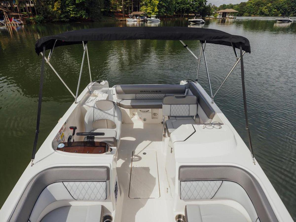 2026 Bayliner D22I Base