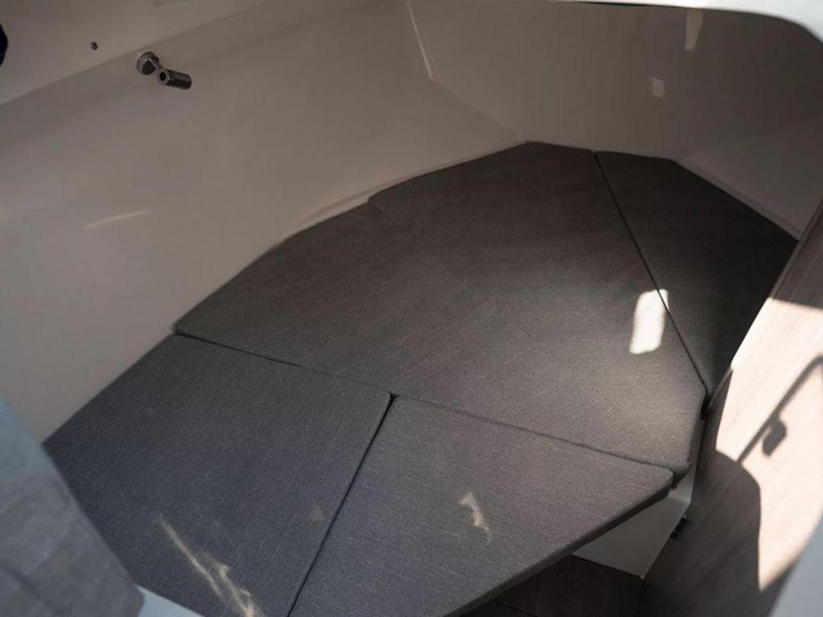 2025 Bayliner T25 Pilothouse Base