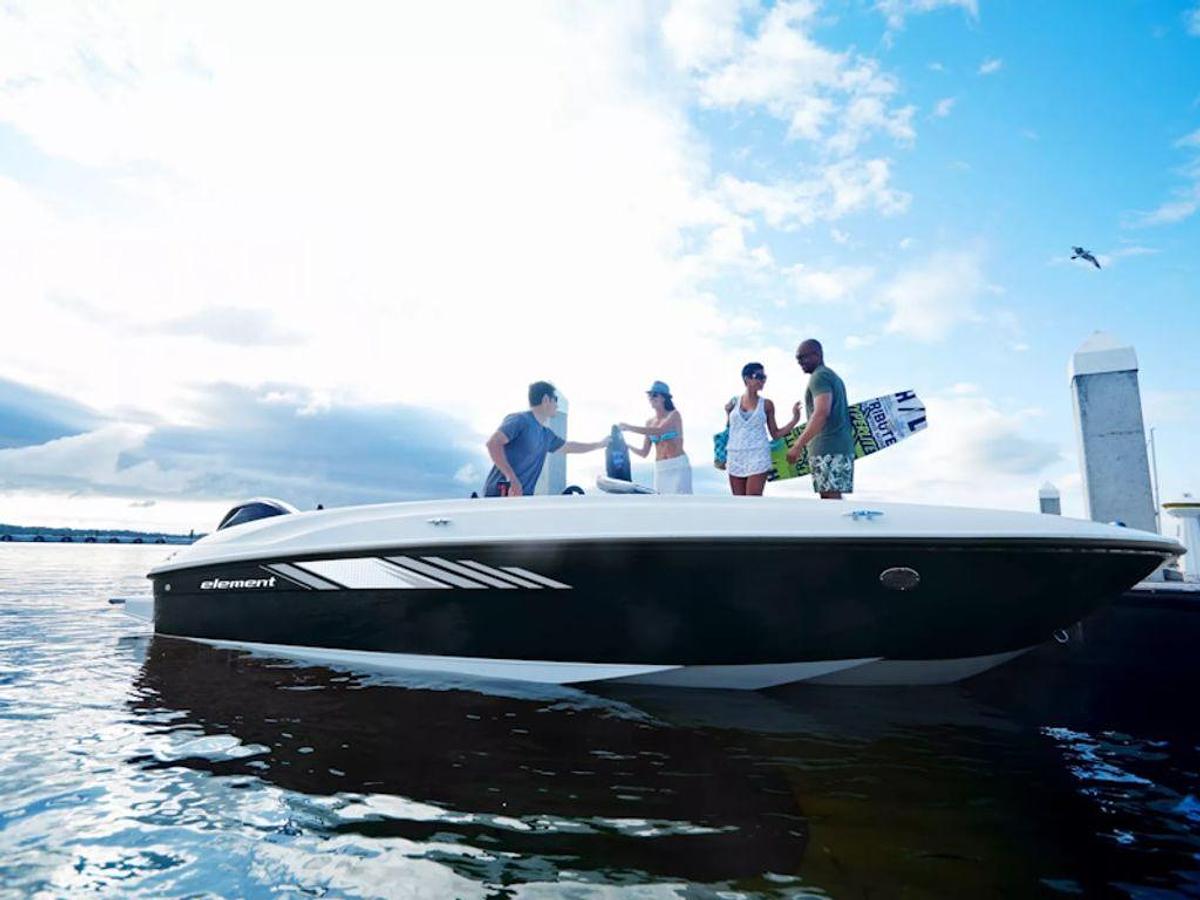 2025 Bayliner Element E18 Base