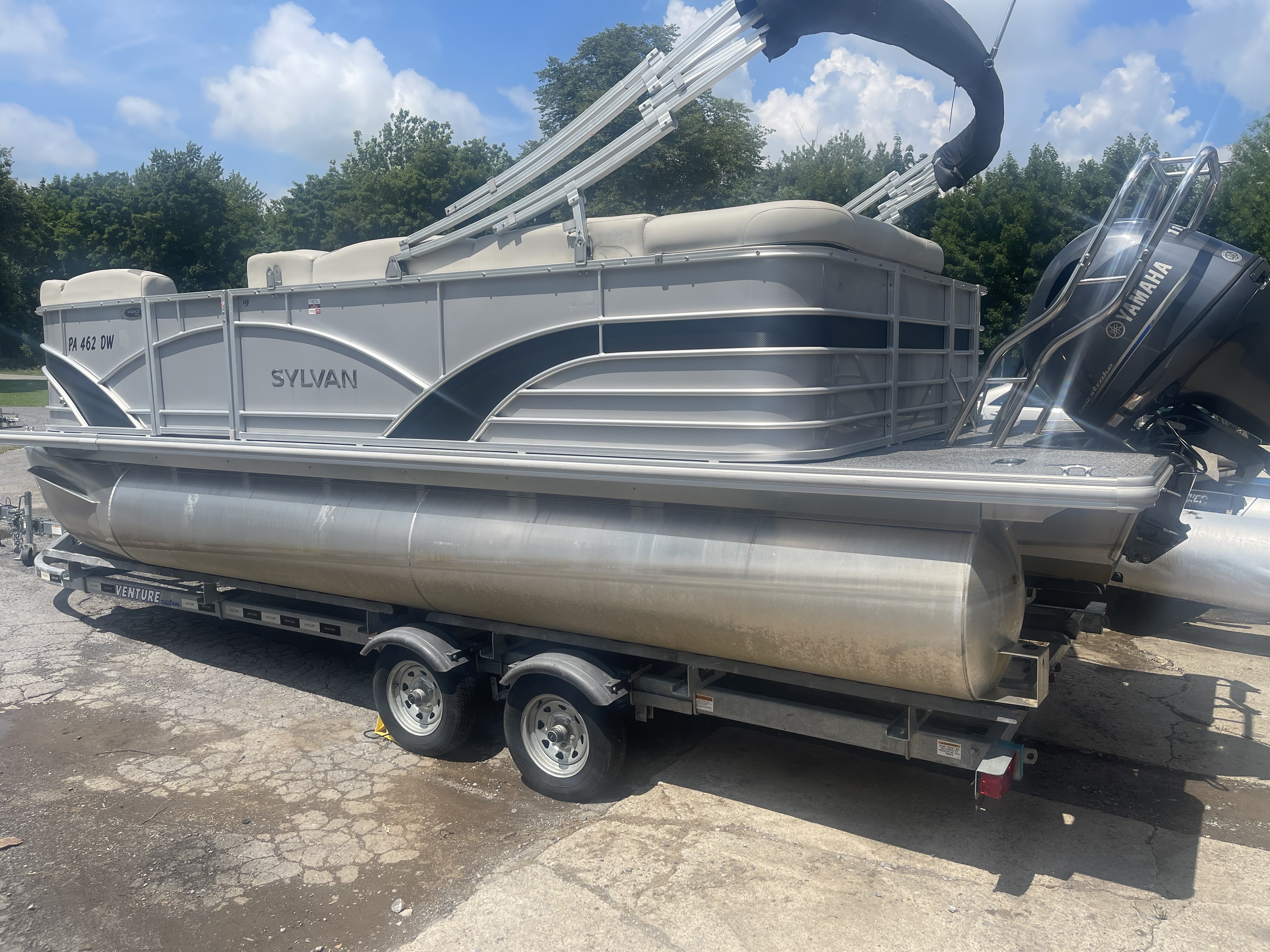 Used 2018 SYLVAN MIRAGE 8520 S TRI TOON