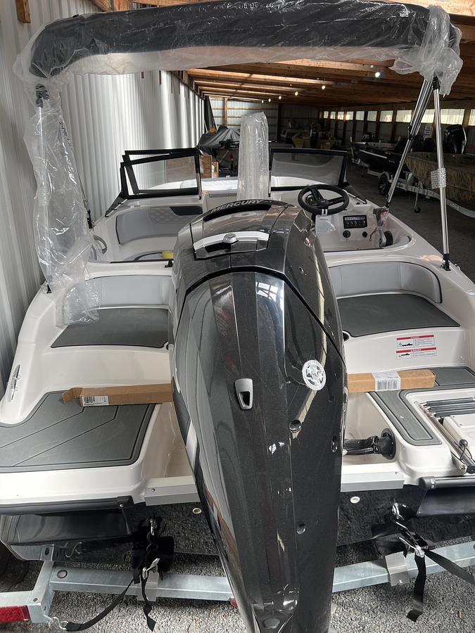 2026 Bayliner M17