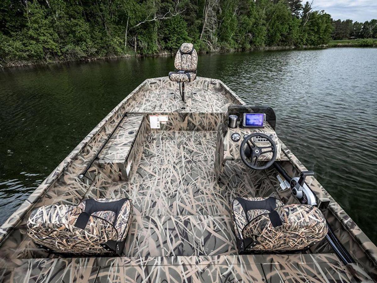 2026 Lund 2070 Predator SS