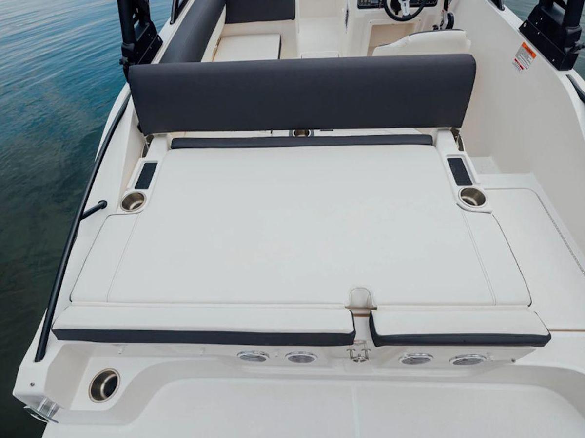 2026 Bayliner D20I Base