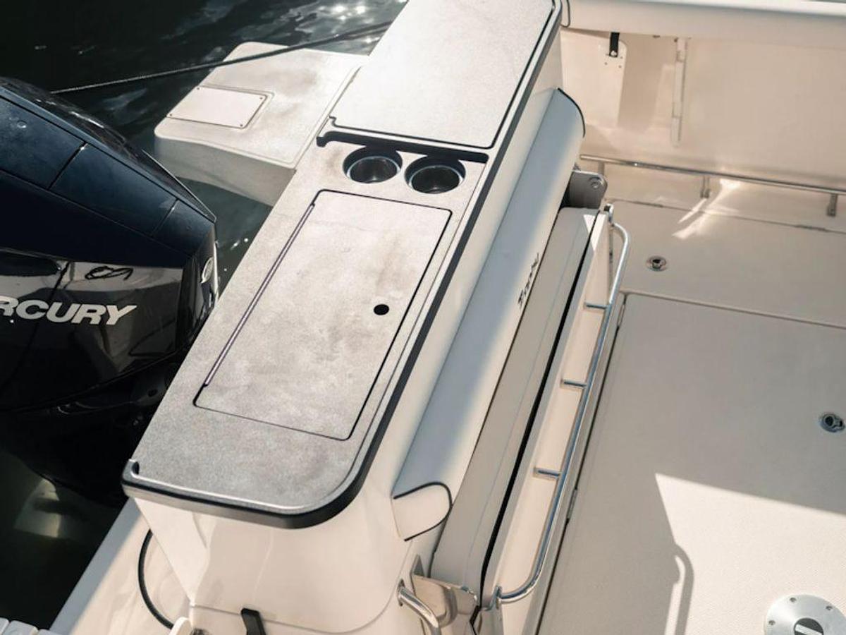 2025 Bayliner T25 Pilothouse Base