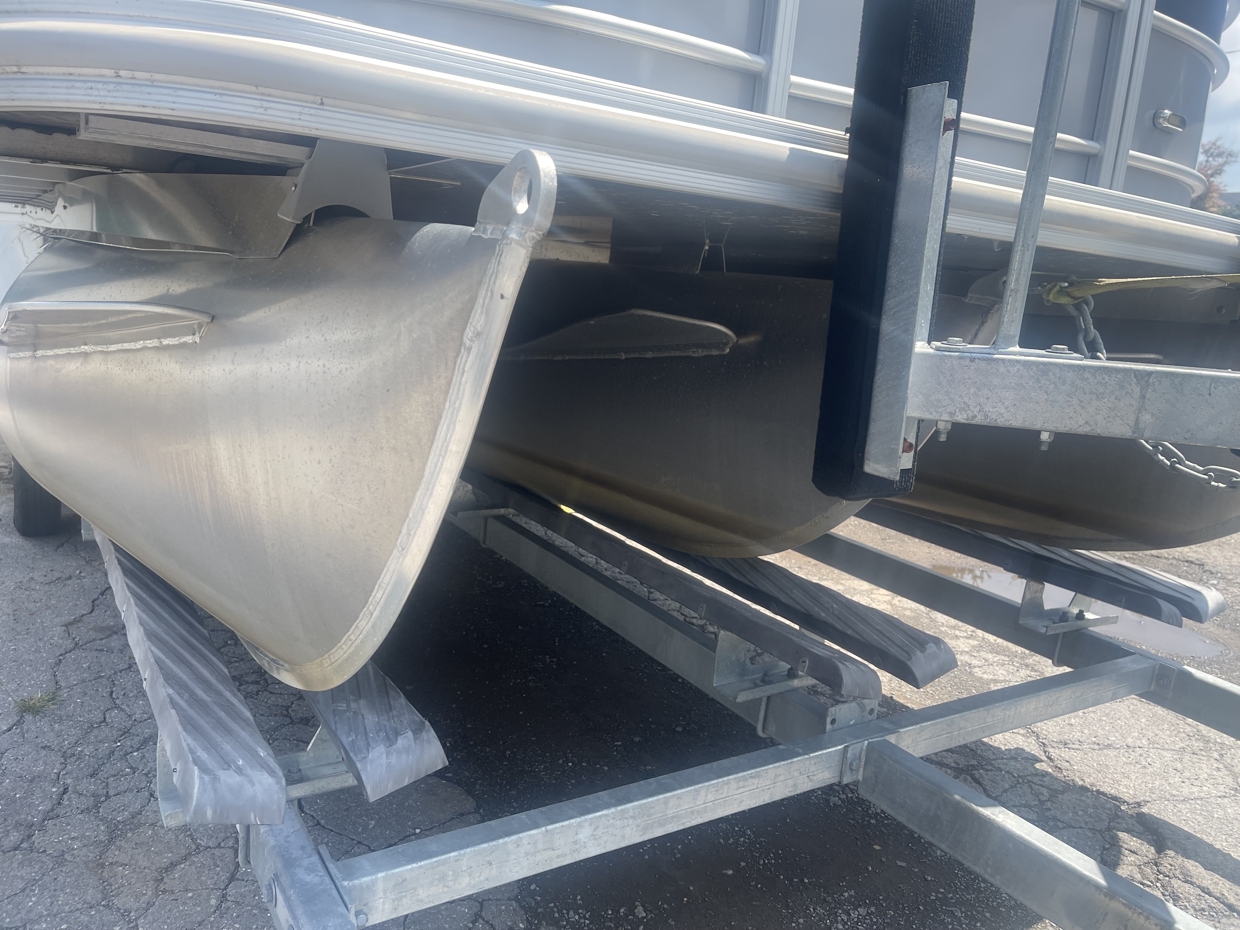 Used 2018 SYLVAN MIRAGE 8520 S TRI TOON