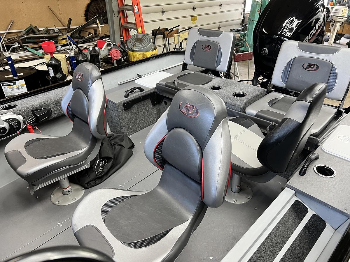 Used 2020 Princecraft Amarok 166