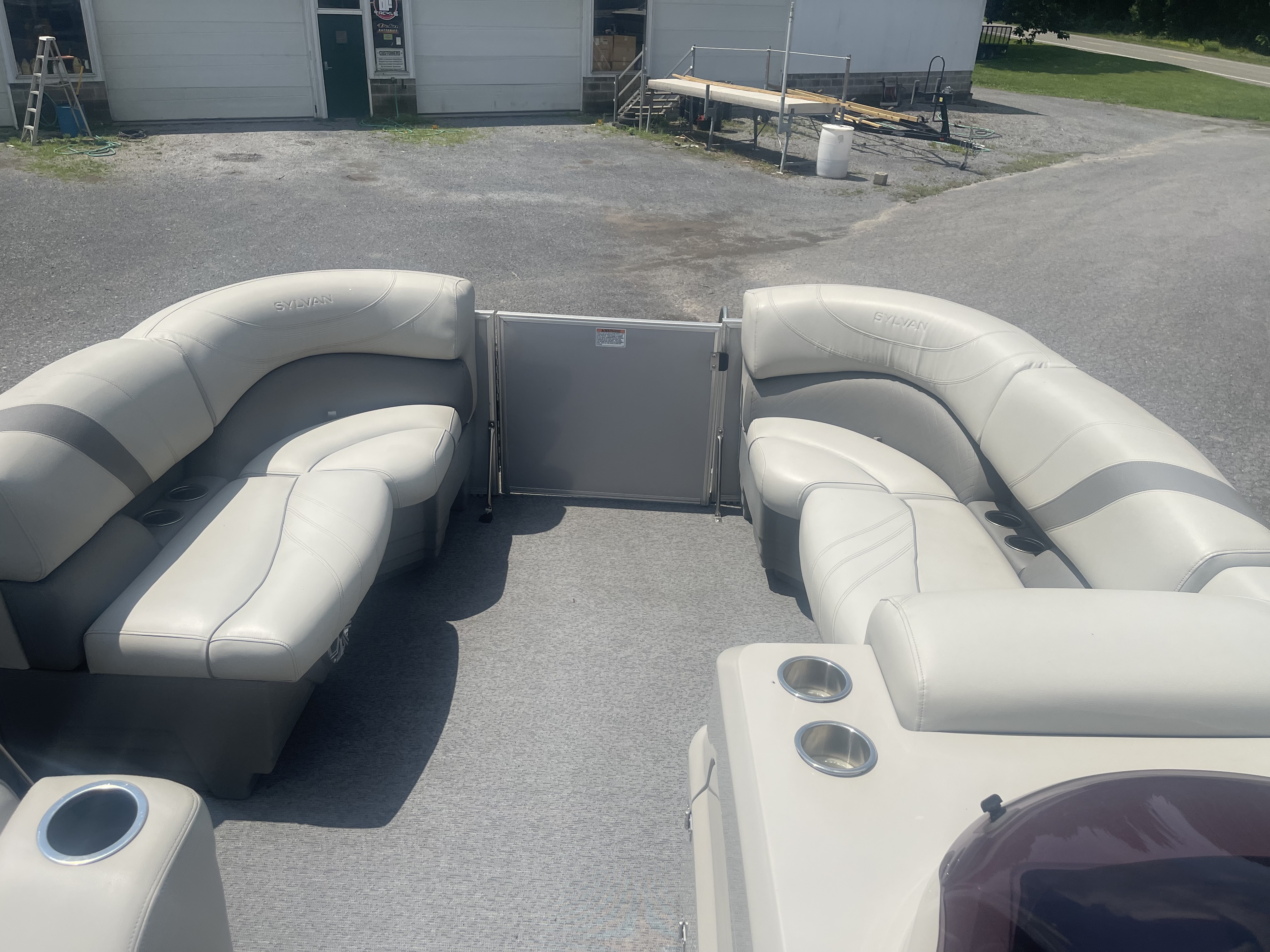Used 2018 SYLVAN MIRAGE 8520 S TRI TOON