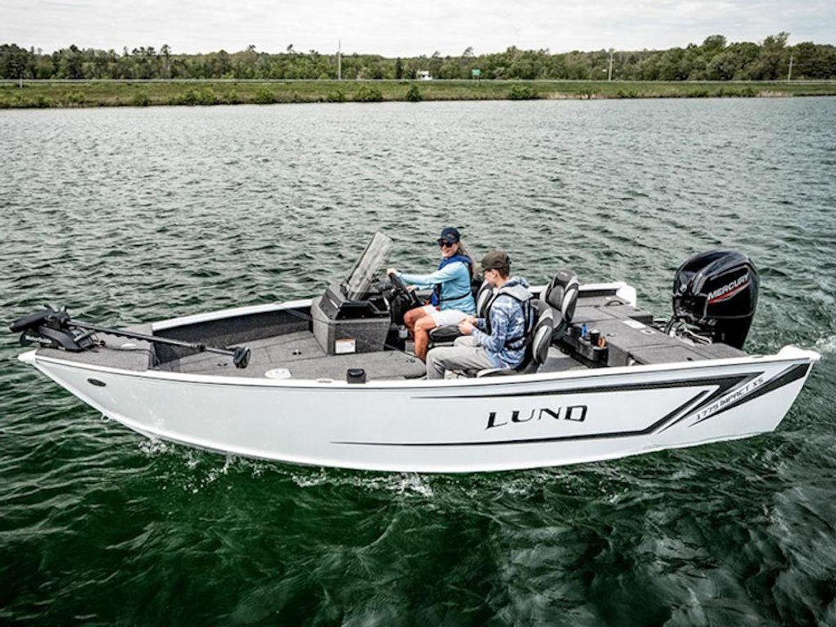 2026 Lund 1775 Impact XS Sport