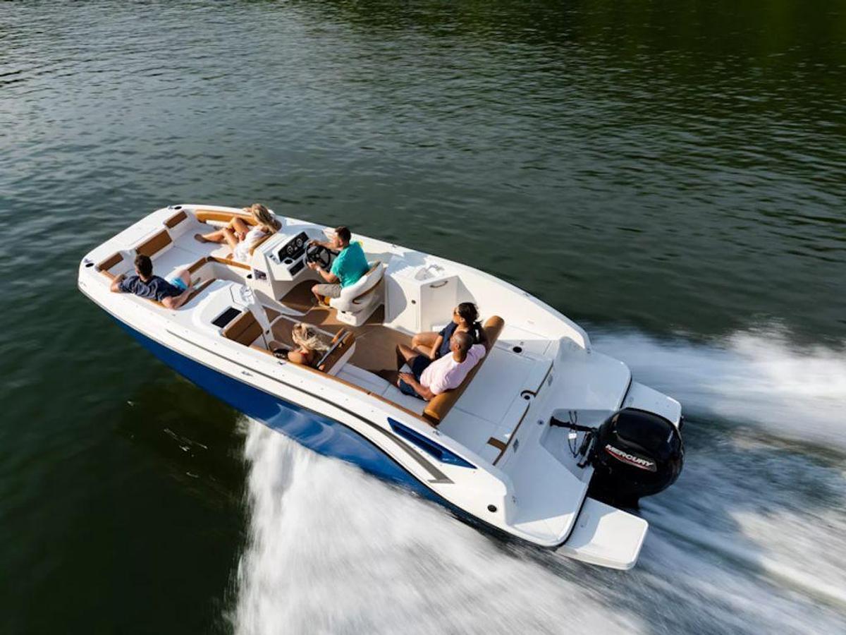 2025 Bayliner DX2200 Base