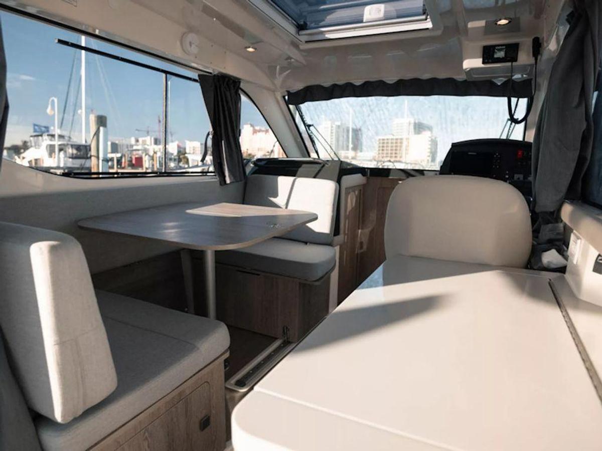 2025 Bayliner T29 Explorer Base