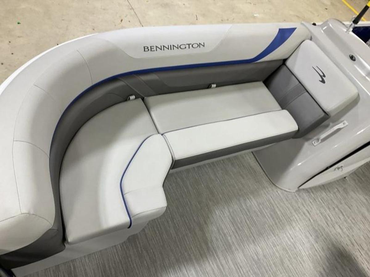 2023 Bennington 22 SXSB