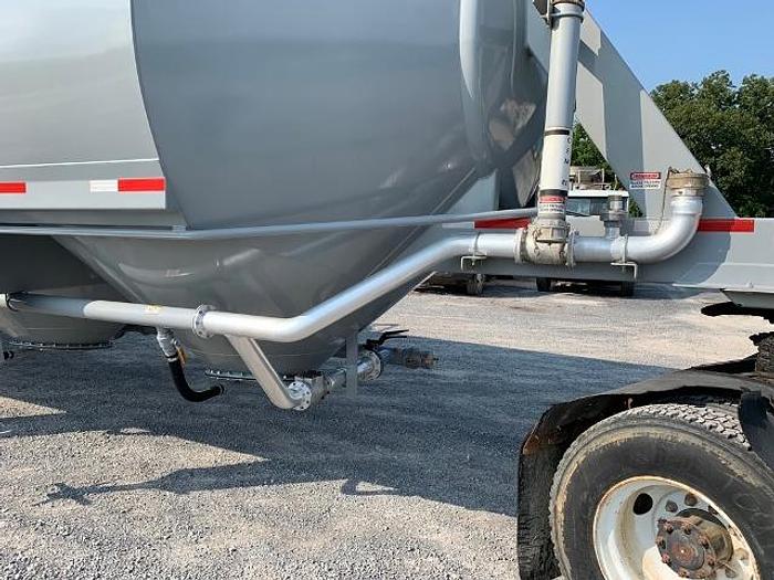 Used 2018 Troxell Viking Cement Pig/Guppy