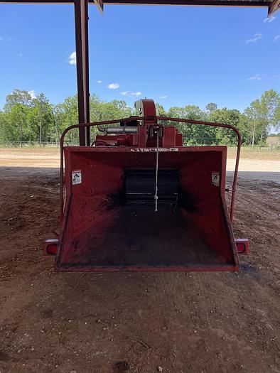 Used 2003 Morbark 2400 Hurricane chipper