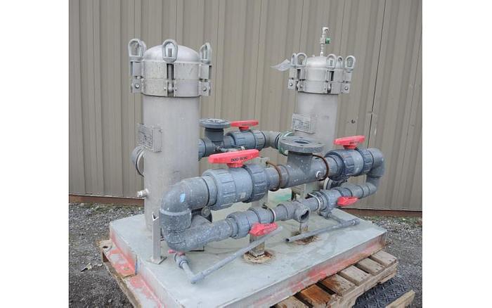 Used USED FILTER, CARTRIDGE TYPE, 2" INLET/OUTLET, STAINLESS STEEL, SET OF TWO