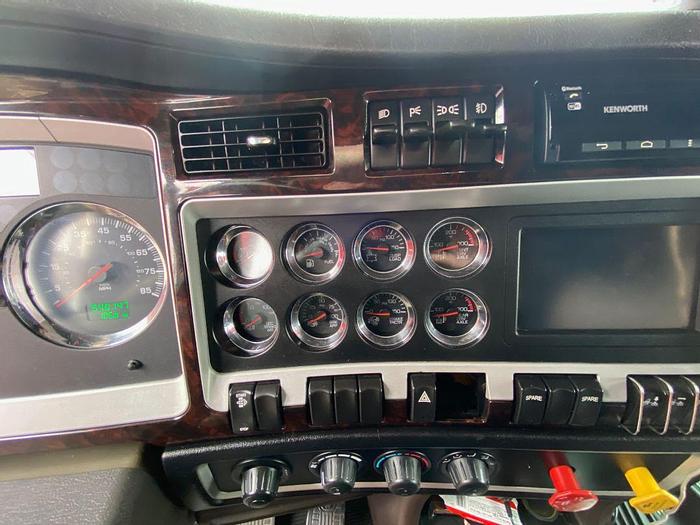 Used 2017 KENWORTH t660