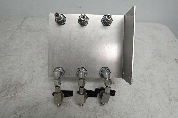 Used Lot of 3 Dwyer Flow Meters with 3 Swagelok Stainless Steel Ball Valves SS-41GS2