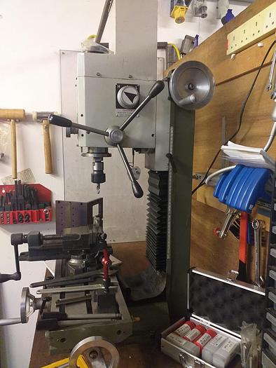 Used 2005 Chester Champion 20VS Mill/Drill