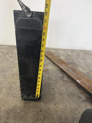 Used Kenhar  K-526 Forklift Forks 37 1/2" x 21 3/8" x 1.5"