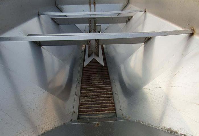Used 2006 Warren Stainless V-Box- Stock #: 8658