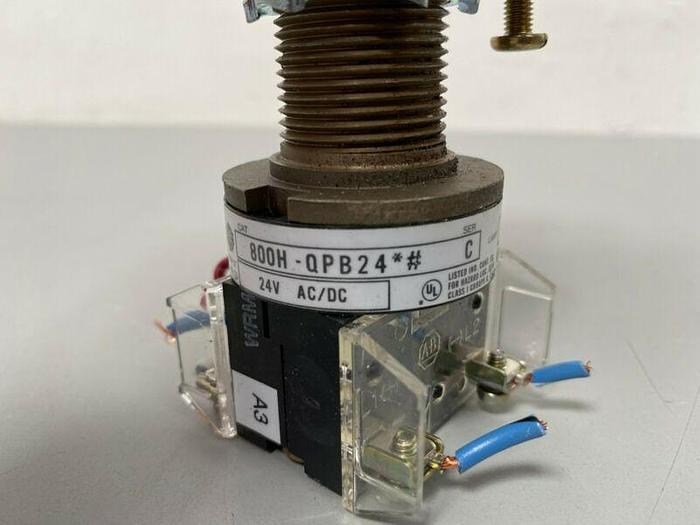 Used Allen-Bradley 800H-QPB24 Series C Illuminated Push Button Switch 24V