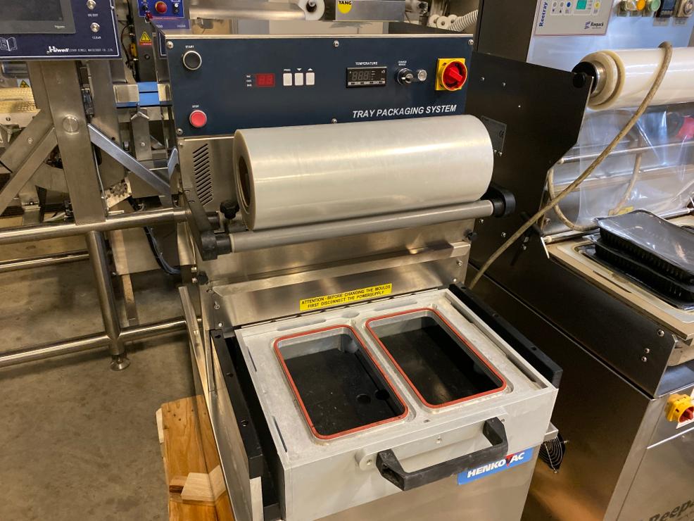 Used Henkovac traysealer