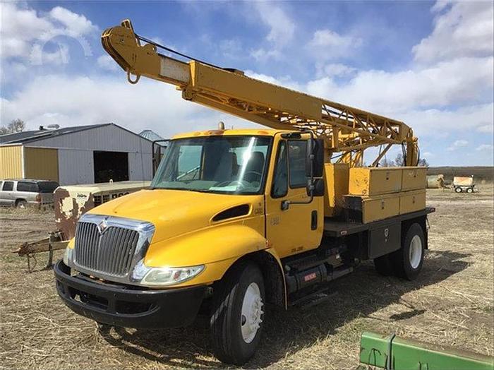 Used 2005 Smeal 10T Pump Hoist Rig