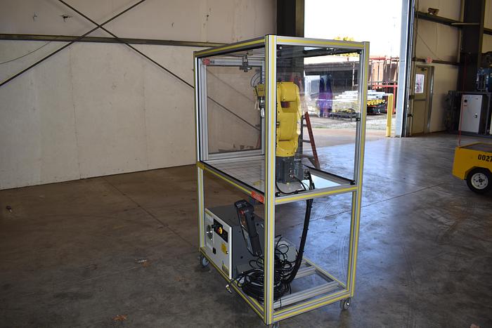 Refurbished Fanuc Lr Mate 200iD/4s Certified FANUC Training Cell with Vision - 2015