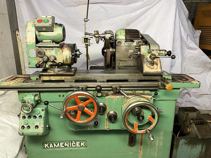 Used  TOS 400 mm Cylindrical Grinder