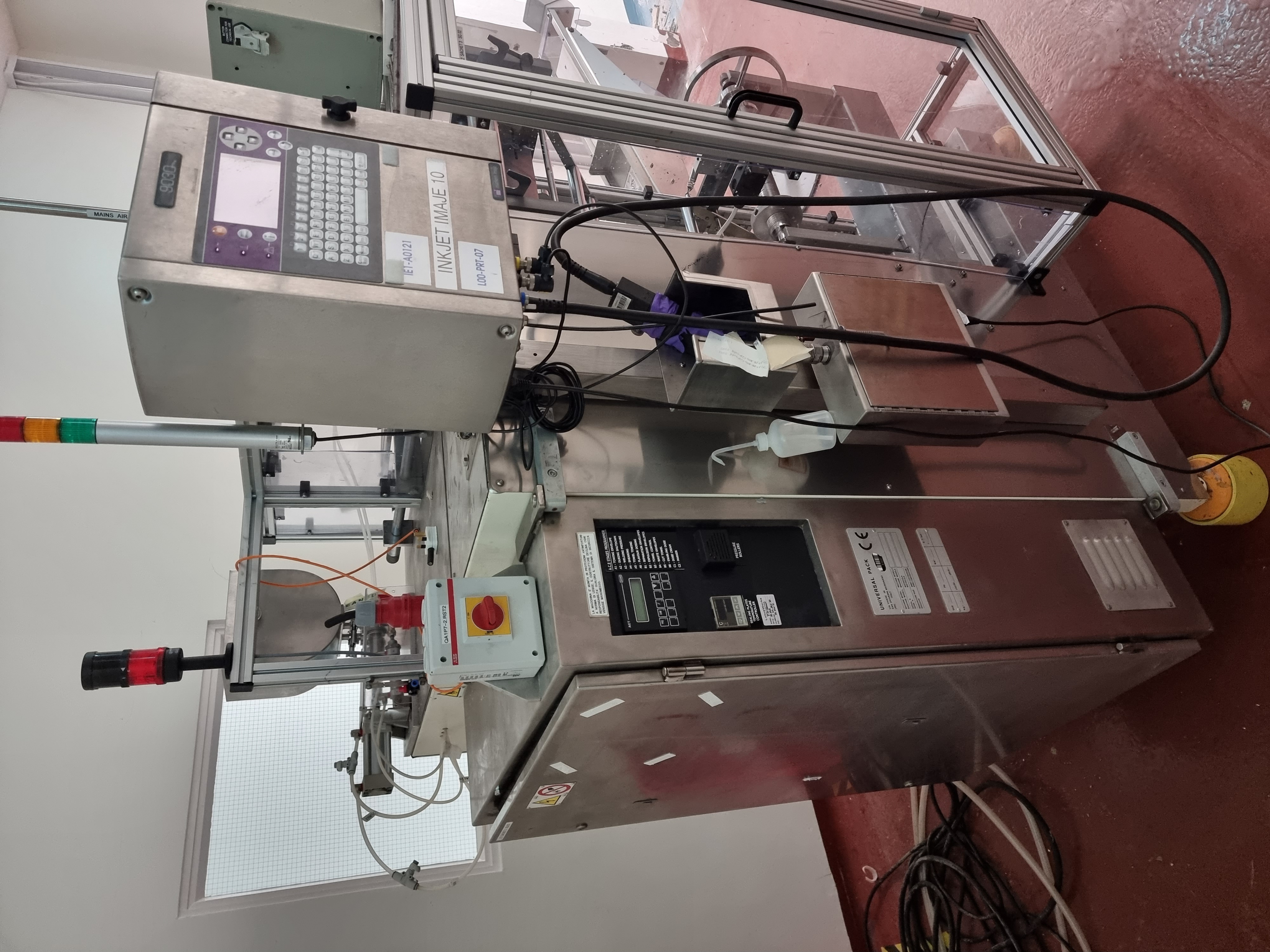 Used Universal Pack Beta SQ Universal Filling Machine