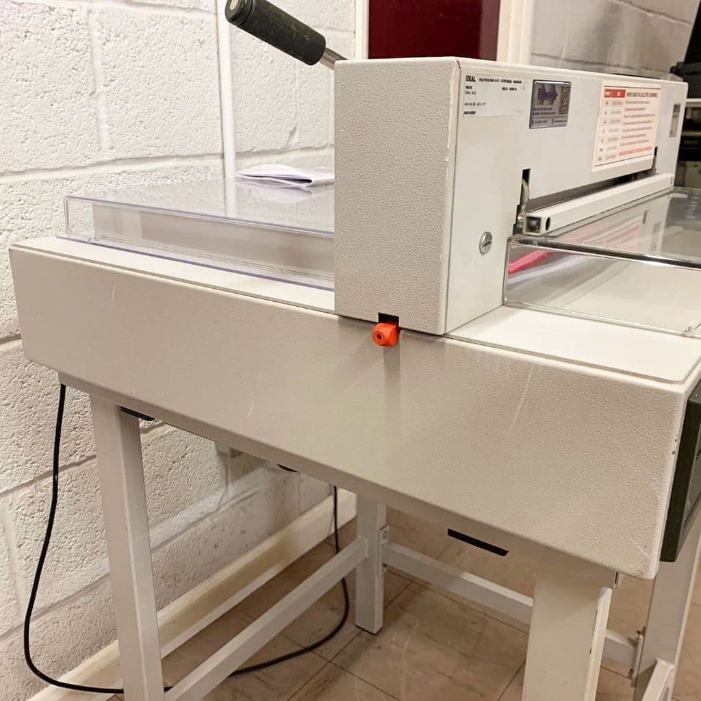 Used Pre-owned IDEAL 4315 Tabletop SRA3 Electric Guillotine - 212011