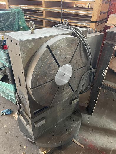 Used 64" x 40" X 30" HAAS VF-8 CNC VERTICALMACHINING CENTER