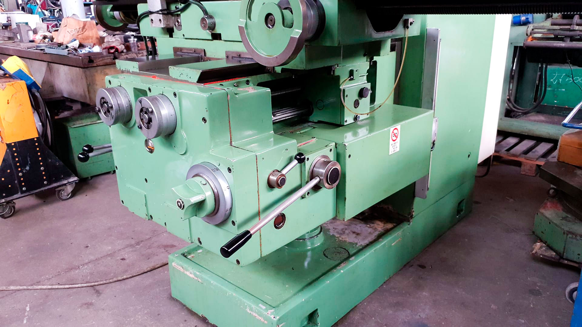 Used Induma 2045 - Milling Machine - 1988